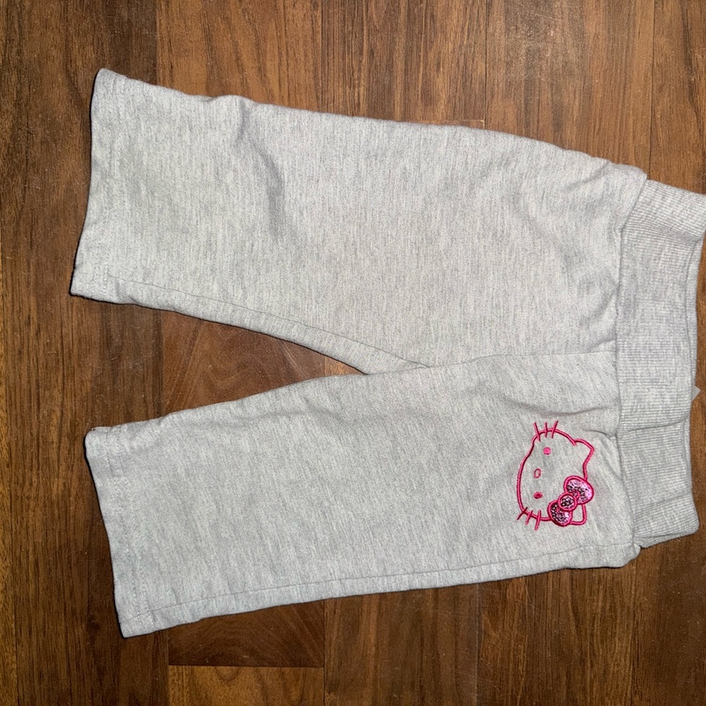 Hello Kitty Gray Shorts/pants